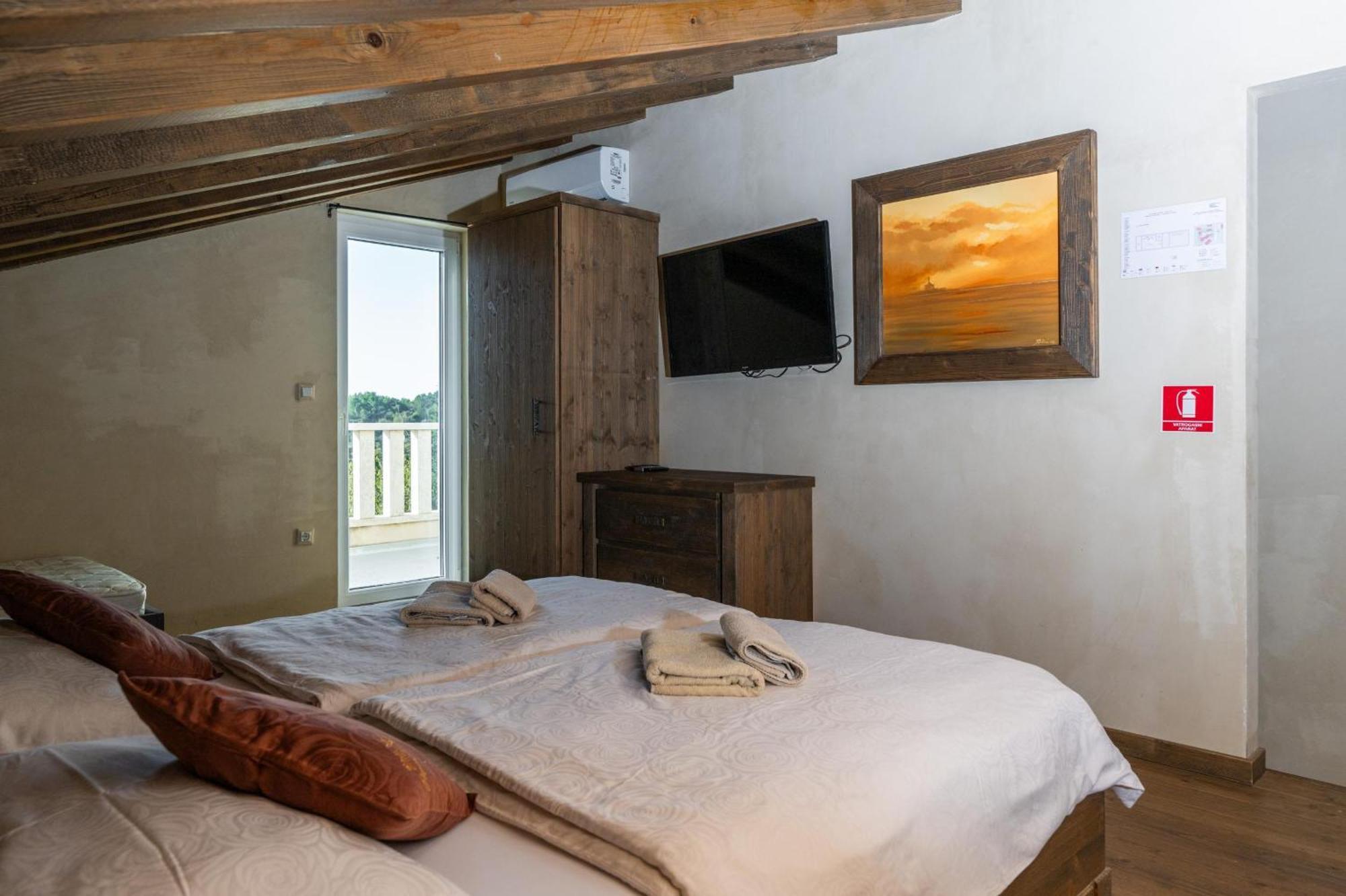 Villa Castagna Near The Sea With Private Pool And Sauna Premantura Εξωτερικό φωτογραφία