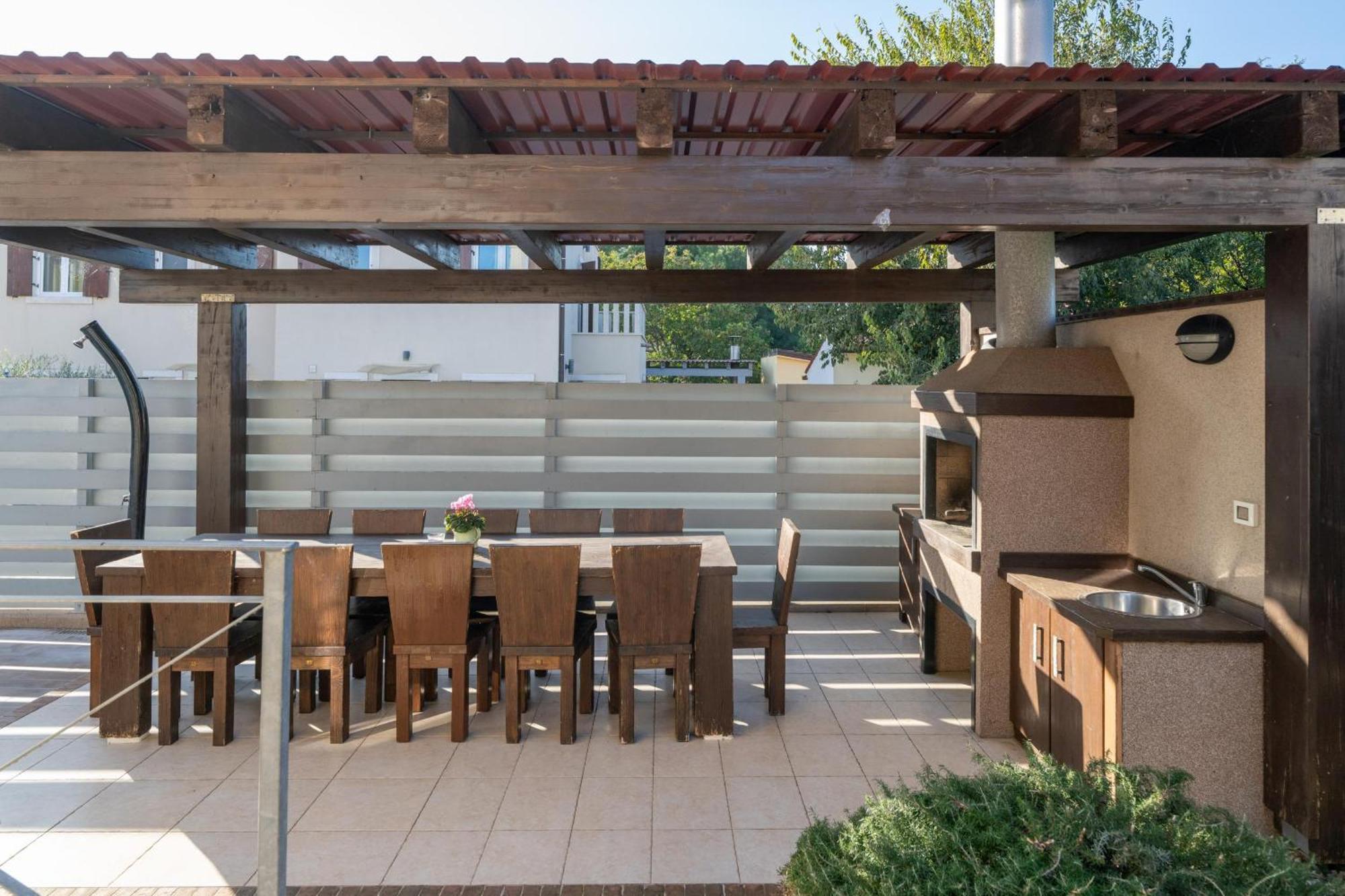 Villa Castagna Near The Sea With Private Pool And Sauna Premantura Εξωτερικό φωτογραφία
